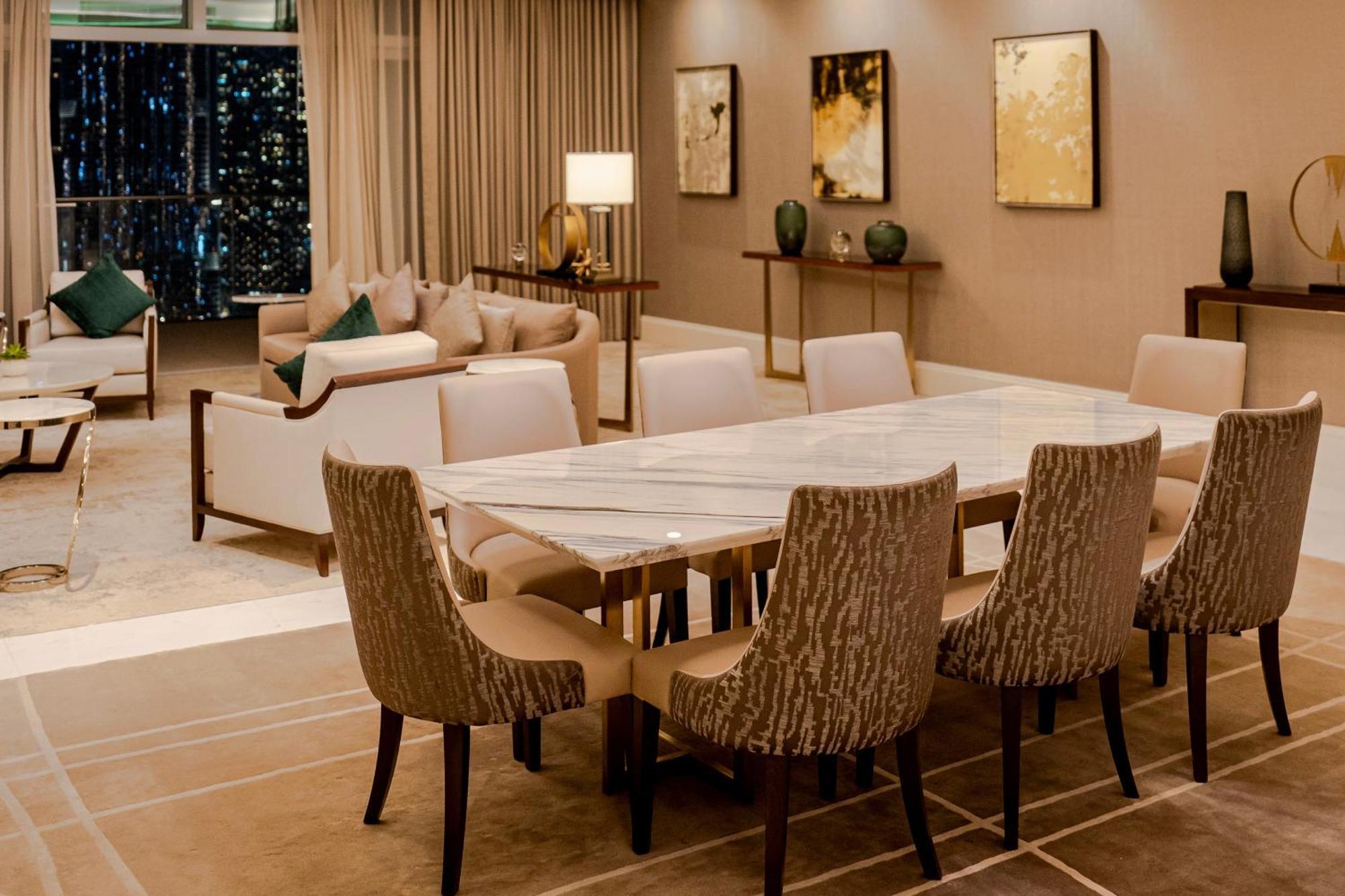 Ambassador Suite Burj Khalifa Fountain View